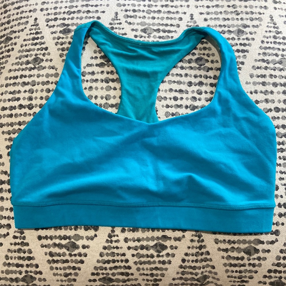 Flash SALE ❤️ Lululemon blue racerback sports bra
